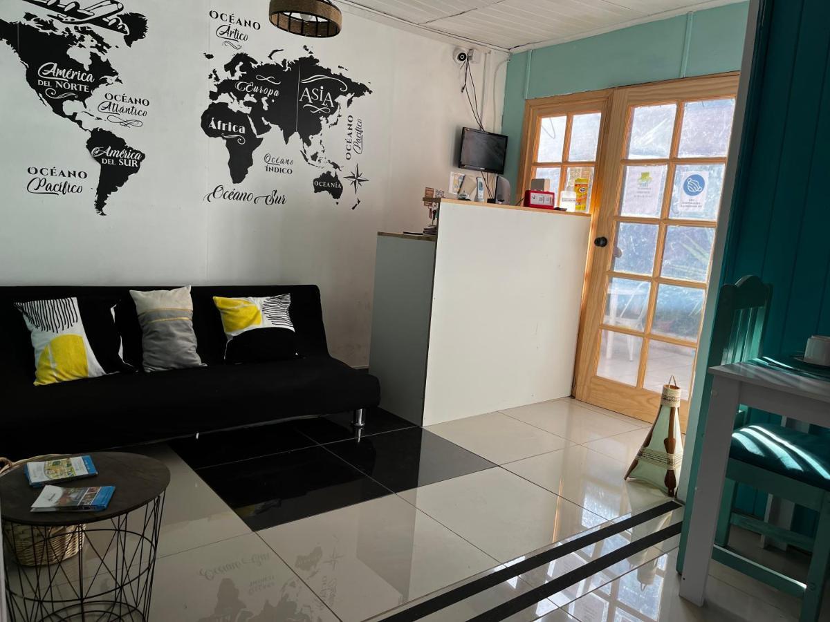Hostal Avenue Ла-Серена Екстер'єр фото