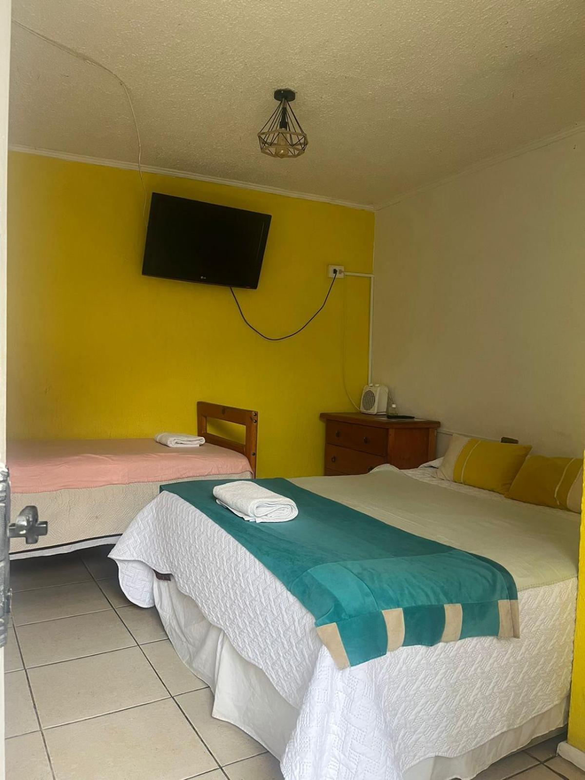 Hostal Avenue Ла-Серена Екстер'єр фото